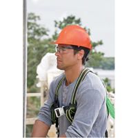 Casque de s&eacute;curit&eacute; North The Everest, R&eacute;pond aux normes CSA type 2, Suspension Rochet, Non ventil&eacute; Duraquip Inc