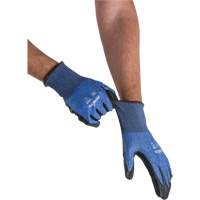 Gants l&eacute;gers et haute dext&eacute;rit&eacute; r&eacute;sistants &agrave; la coupe, Taille 7, Calibre 18, Rev&ecirc;tement Mousse de nitrile, Enveloppe en Acier inoxydable/PEHP/Tungst&egrave;ne, ASTM ANSI niveau A9 Duraquip Inc