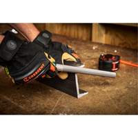 Lime &agrave; taille crois&eacute;e avec poign&eacute;e verte, Demi-ronde, 8", B&acirc;tarde Duraquip Inc