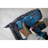 Brushless 18-Gauge Narrow Crown Stapler (Tool Only) Duraquip Inc
